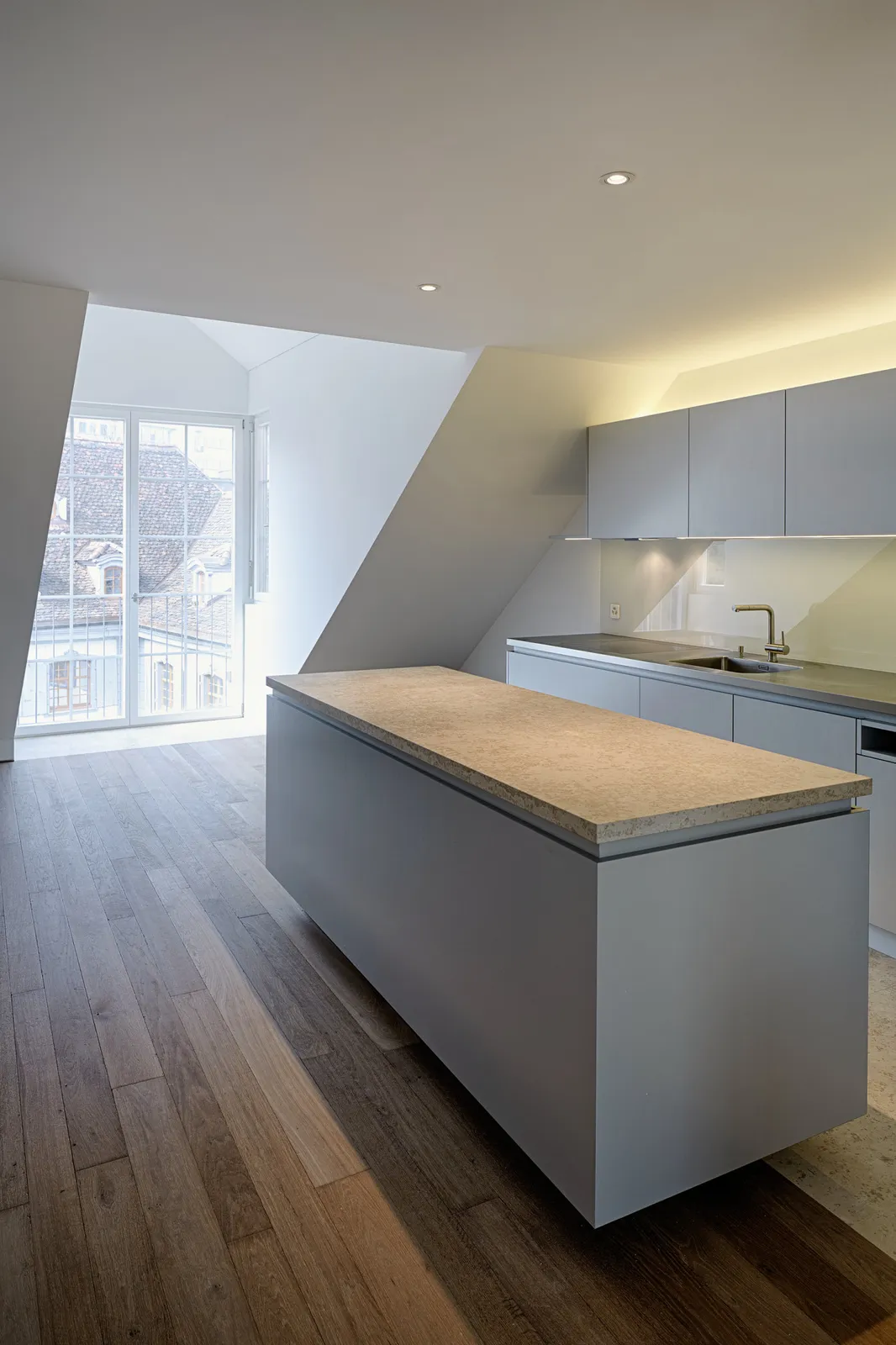 Dachwohnung am Rhein